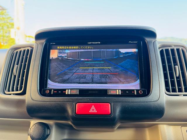 エブリイワゴン ＰＺターボスペシャル　衝突軽減ブレーキ・外品ナビ・フルセグ・ＣＤ・ＤＶＤ再生可・Ｂｌｕｅｔｏｏｔｈ・ＥＴＣ・バックカメラ・両側電動・レザー調シートカバー・ハイルーフ・ラゲージマット・ＨＩＤ・オートステップ・スマキー・保証付（8枚目）