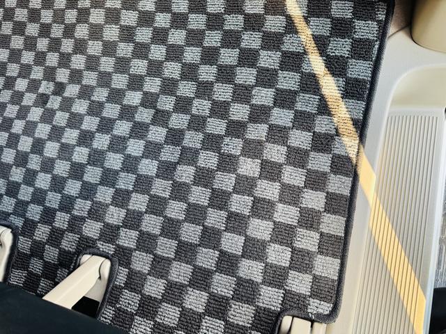 エブリイワゴン ＰＺターボスペシャル　衝突軽減ブレーキ・外品ナビ・フルセグ・ＣＤ・ＤＶＤ再生可・Ｂｌｕｅｔｏｏｔｈ・ＥＴＣ・バックカメラ・両側電動・レザー調シートカバー・ハイルーフ・ラゲージマット・ＨＩＤ・オートステップ・スマキー・保証付（23枚目）