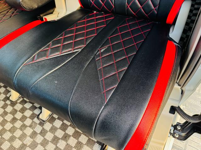 エブリイワゴン ＰＺターボスペシャル　衝突軽減ブレーキ・外品ナビ・フルセグ・ＣＤ・ＤＶＤ再生可・Ｂｌｕｅｔｏｏｔｈ・ＥＴＣ・バックカメラ・両側電動・レザー調シートカバー・ハイルーフ・ラゲージマット・ＨＩＤ・オートステップ・スマキー・保証付（26枚目）