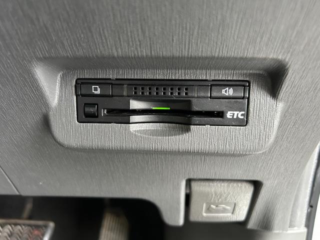 プリウスアルファ Gツーリングセレクション 純正ナビ・フルセグ・CD/DVD再生可・ステリモ・Bluetooth・バックカメラ・ETC・クルコン・ステリモ・前後クリアランスソナー・LEDヘッドライト・オートライト・フォグ・スマキー・保証付き(9枚目)