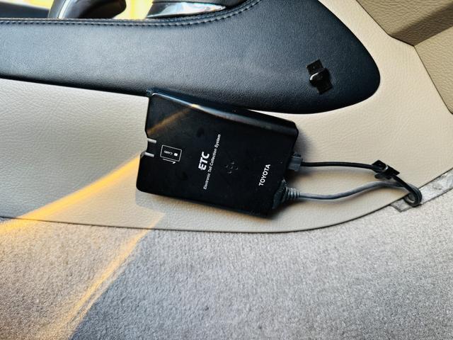 マークＸ ２５０Ｇ　Ｆパッケージスマートエディション　純正ナビ・ＴＶ・ＣＤ／ＤＶＤ再生可・バックカメラ・ＥＴＣ・オートライト・ステリモ・ＨＩＤ・パワーシート・リアスモーク・スマートキー・純正１６インチアルミ・保証付き（9枚目）