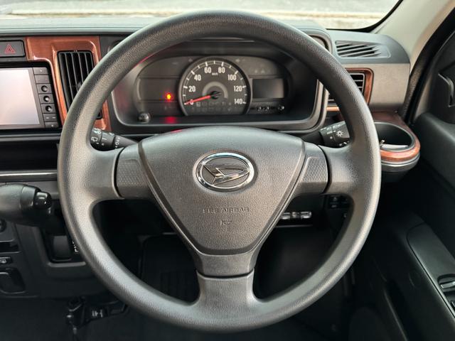 ハイゼットカーゴ クルーズターボＳＡＩＩＩ　純正ナビ・フルセグ・ＣＤ／ＤＶＤ／ＵＳＢ・Ｂｌｕｅｔｏｏｔｈ・ＥＴＣ・ＬＥＤヘッドライト・デジタルインナーミラー型前後ドラレコ・オートハイビーム・キーレス・保証付き（5枚目）