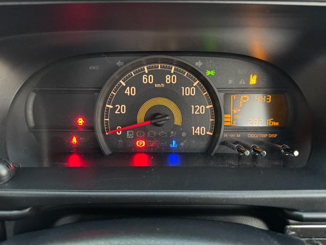 ハイゼットカーゴ クルーズターボＳＡＩＩＩ　純正ナビ・フルセグ・ＣＤ／ＤＶＤ／ＵＳＢ・Ｂｌｕｅｔｏｏｔｈ・ＥＴＣ・ＬＥＤヘッドライト・デジタルインナーミラー型前後ドラレコ・オートハイビーム・キーレス・保証付き（6枚目）