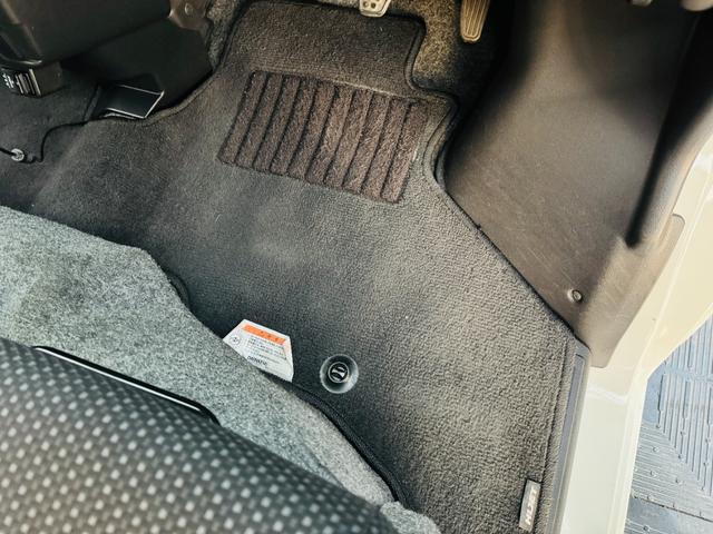 ハイゼットカーゴ クルーズターボＳＡＩＩＩ　純正ナビ・フルセグ・ＣＤ／ＤＶＤ／ＵＳＢ・Ｂｌｕｅｔｏｏｔｈ・ＥＴＣ・ＬＥＤヘッドライト・デジタルインナーミラー型前後ドラレコ・オートハイビーム・キーレス・保証付き（14枚目）