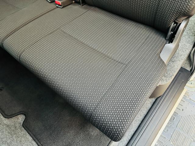 ハイゼットカーゴ クルーズターボＳＡＩＩＩ　純正ナビ・フルセグ・ＣＤ／ＤＶＤ／ＵＳＢ・Ｂｌｕｅｔｏｏｔｈ・ＥＴＣ・ＬＥＤヘッドライト・デジタルインナーミラー型前後ドラレコ・オートハイビーム・キーレス・保証付き（25枚目）