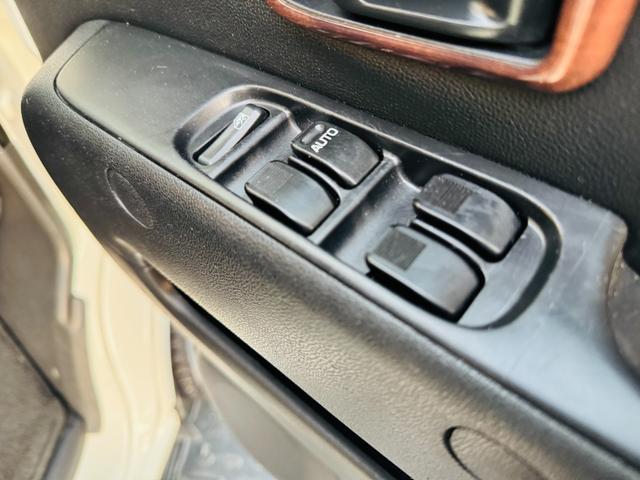 ハイゼットカーゴ クルーズターボＳＡＩＩＩ　純正ナビ・フルセグ・ＣＤ／ＤＶＤ／ＵＳＢ・Ｂｌｕｅｔｏｏｔｈ・ＥＴＣ・ＬＥＤヘッドライト・デジタルインナーミラー型前後ドラレコ・オートハイビーム・キーレス・保証付き（37枚目）