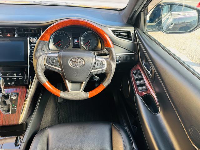 ハリアー プレミアム　アドバンスドパッケージ　衝突軽減ブレーキ・４ＷＤ・モデリスタフルエアロ・メーカーナビ・ＪＢＬ・ＣＤ・ＤＶＤ・Ｂｌｕｅｔｏｏｔｈ・フルセグ・全周囲カメラ・ＡＣＣ・パワーバックドア・置くだけ充電・外品ステアリング／シフトノブ（39枚目）