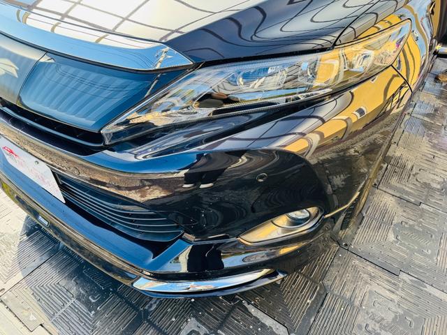 ハリアー プレミアム　アドバンスドパッケージ　衝突軽減ブレーキ・４ＷＤ・モデリスタフルエアロ・メーカーナビ・ＪＢＬ・ＣＤ・ＤＶＤ・Ｂｌｕｅｔｏｏｔｈ・フルセグ・全周囲カメラ・ＡＣＣ・パワーバックドア・置くだけ充電・外品ステアリング／シフトノブ（49枚目）