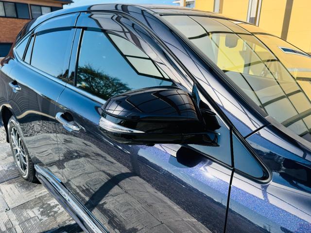 ハリアー プレミアム　アドバンスドパッケージ　衝突軽減ブレーキ・４ＷＤ・モデリスタフルエアロ・メーカーナビ・ＪＢＬ・ＣＤ・ＤＶＤ・Ｂｌｕｅｔｏｏｔｈ・フルセグ・全周囲カメラ・ＡＣＣ・パワーバックドア・置くだけ充電・外品ステアリング／シフトノブ（52枚目）