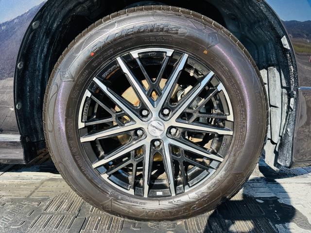 ハリアー プレミアム　アドバンスドパッケージ　衝突軽減ブレーキ・４ＷＤ・モデリスタフルエアロ・メーカーナビ・ＪＢＬ・ＣＤ・ＤＶＤ・Ｂｌｕｅｔｏｏｔｈ・フルセグ・全周囲カメラ・ＡＣＣ・パワーバックドア・置くだけ充電・外品ステアリング／シフトノブ（60枚目）