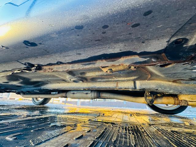 買取直売はメリット多数あり♪通常中古車の流通にかかるマージンを大幅にカット出来るので他社の同年式と比べて低価格が実現できます♪