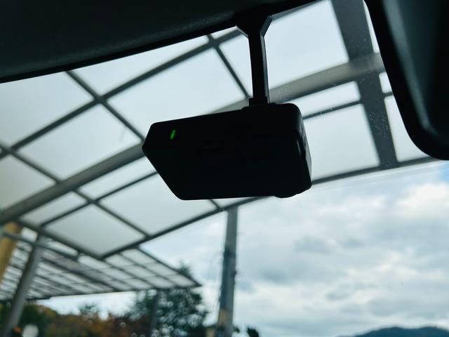 タント Ｘターボ　ＳＡＩＩＩ　４ＷＤ・純正ナビ・フルセグ・ＣＤ／ＤＶＤ再生可・Ｂｌｕｅｔｏｏｔｈ・ＵＳＢ・バックカメラ・ＥＴＣ・ナビ連動ドラレコ・片側電動スライドドア・シートヒーター・Ｃセンサー・ステリモ・保証付（9枚目）