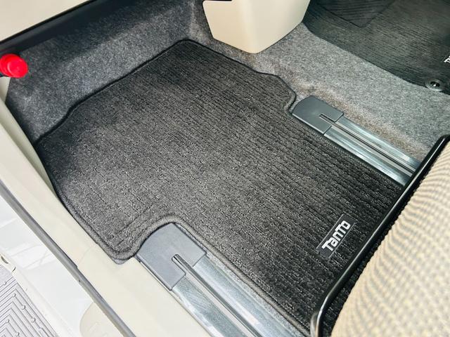 タント Ｘターボ　ＳＡＩＩＩ　４ＷＤ・純正ナビ・フルセグ・ＣＤ／ＤＶＤ再生可・Ｂｌｕｅｔｏｏｔｈ・ＵＳＢ・バックカメラ・ＥＴＣ・ナビ連動ドラレコ・片側電動スライドドア・シートヒーター・Ｃセンサー・ステリモ・保証付（19枚目）