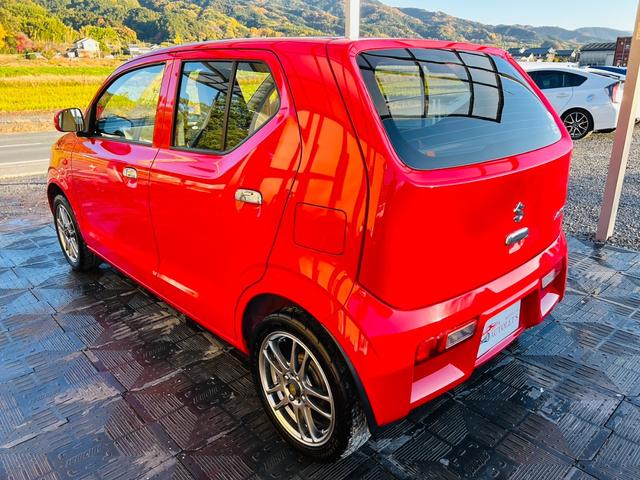 アルト Ｆ　５速ＭＴ・純正オーディオ・ＣＤ再生可・キーレス・ＥＴＣ・外品ＬＥＤライト・ＲＡＹＳ１５インチアルミ・Ｐｉｖｏｔタコメーター・メガネガーニッシュ・車検Ｒ９年９月・保証付（2枚目）