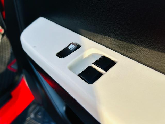 アルト Ｆ　５速ＭＴ・純正オーディオ・ＣＤ再生可・キーレス・ＥＴＣ・外品ＬＥＤライト・ＲＡＹＳ１５インチアルミ・Ｐｉｖｏｔタコメーター・メガネガーニッシュ・車検Ｒ９年９月・保証付（37枚目）