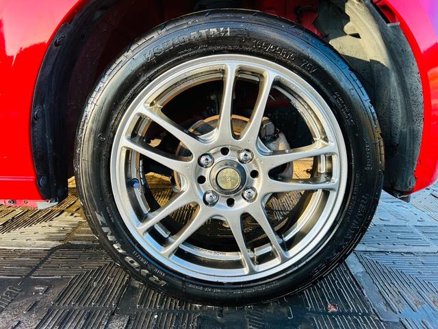 アルト Ｆ　５速ＭＴ・純正オーディオ・ＣＤ再生可・キーレス・ＥＴＣ・外品ＬＥＤライト・ＲＡＹＳ１５インチアルミ・Ｐｉｖｏｔタコメーター・メガネガーニッシュ・車検Ｒ９年９月・保証付（51枚目）