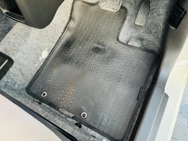 アルト VP レーダーブレーキサポート装着車・ETC・キーレス・SRSエアバッグ・ABS・フロアマット・ドアバイザー・保証付き(12枚目)