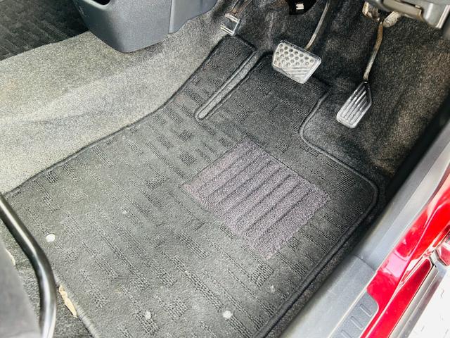 �����Ɏ��ɓ��X�̍���m�S���ł̎ԗ��i���`�F�b�N���������Ă���܂��I�܂��A���撼���ԂȂ̂ŁA�O�I�[�i�[�l�̎g�p�󋵂�ۊǏ󋵂܂ŏڍׂ�������Ɣc�����Ă���̂Ŏ��M�������Ă���ďo���܂���