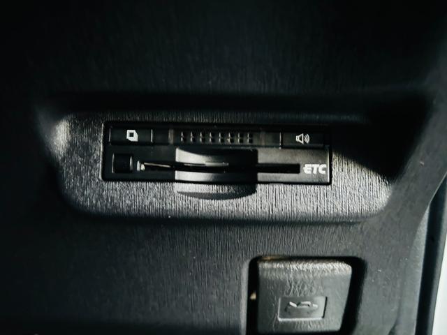 プリウス Sツーリングセレクション モデリスタエアロ・社外20インチアルミ・社外マフラー・社外ステアリング・リアスポ・純8インチナビ・フルセグ・CD/DVD再生可・Bluetooth・バックカメラ・ETC・ドラレコ・リアスモ・保証付き(10枚目)