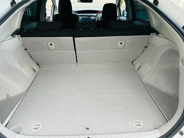 プリウス Sツーリングセレクション モデリスタエアロ・社外20インチアルミ・社外マフラー・社外ステアリング・リアスポ・純8インチナビ・フルセグ・CD/DVD再生可・Bluetooth・バックカメラ・ETC・ドラレコ・リアスモ・保証付き(29枚目)