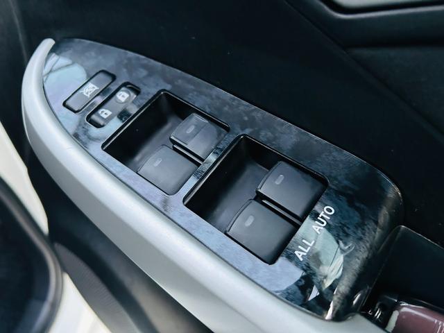 プリウス Sツーリングセレクション モデリスタエアロ・社外20インチアルミ・社外マフラー・社外ステアリング・リアスポ・純8インチナビ・フルセグ・CD/DVD再生可・Bluetooth・バックカメラ・ETC・ドラレコ・リアスモ・保証付き(40枚目)