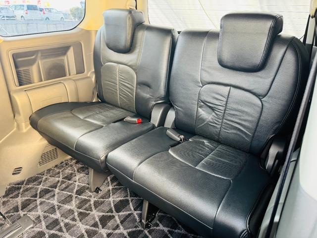 �����Ɏ��ɓ��X�̍���m�S���ł̎ԗ��i���`�F�b�N���������Ă���܂��I�܂��A���撼���ԂȂ̂ŁA�O�I�[�i�[�l�̎g�p�󋵂�ۊǏ󋵂܂ŏڍׂ�������Ɣc�����Ă���̂Ŏ��M�������Ă���ďo���܂���