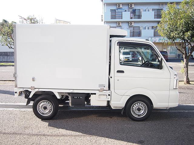 冷蔵冷凍車 -30°C設定 AT車 バックモニター付き(10枚目)