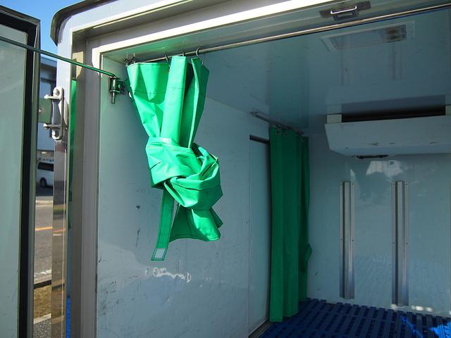 冷蔵冷凍車 -30°C設定 AT車 バックモニター付き(15枚目)