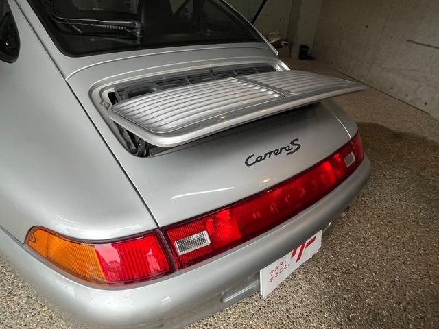 ９１１ ９１１カレラＳティプトロ　９９３カレラＳティプトロ／ミツワ物／ＲＣガレージ保管／ノーマル／空冷モデル／エンジン始動可能／ブラックキャリパー／純正ハンドル／手洗い洗車のみ／左Ｈ（46枚目）