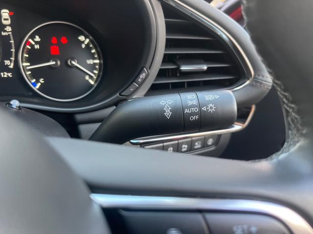 MAZDA3セダン 15S ツーリング メーカーオプション(純正バーグラアラーム/純正ドアエッジモール/360°セーフティパッケージ)付加(ヘッドアップディスプレイ/プッシュスタート/バックカメラ/全周囲カメラ/オートライト/ETC(26枚目)
