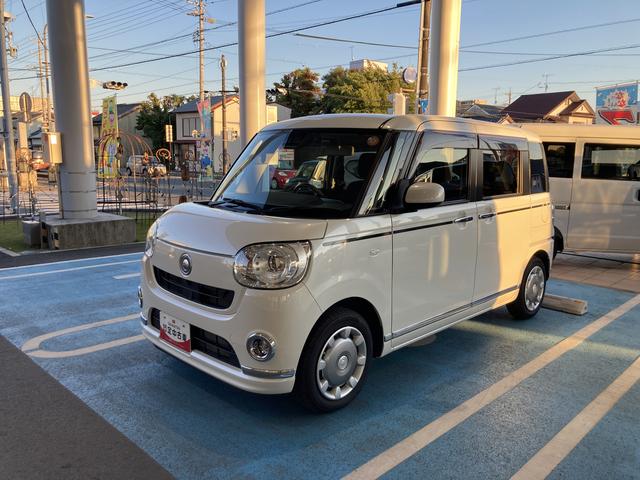 ムーヴキャンバス Ｇブラックインテリアリミテッド　ＳＡＩＩＩ　１４インチフルホイールキャップ　ＬＥＤヘッドランプ　キーフリーシステム　両側パワースライドドア　オートエアコン（プッシュ式）　オートライト　置きラクボックス（6枚目）