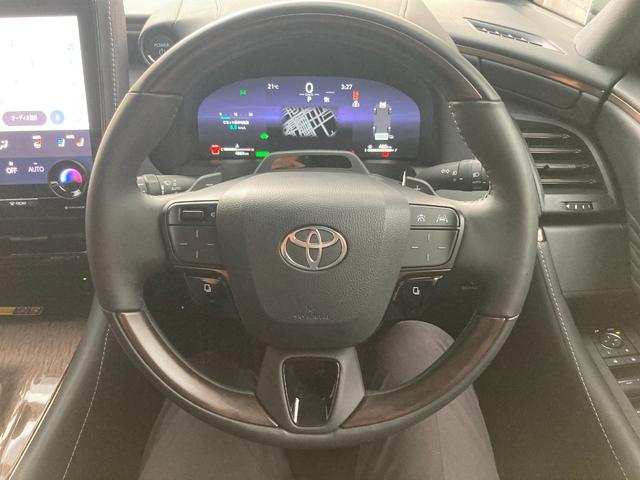 ヴェルファイアハイブリッド Z プレミア ワンオーナー禁煙車/ユニバーサルステップ/左右独立ムーンルーフ/セーフティセンス/デジタルインナーミラー/HUD/パノラミックビューモニター/純正ナビフルセグ/レザーシート/スペアキー(23枚目)