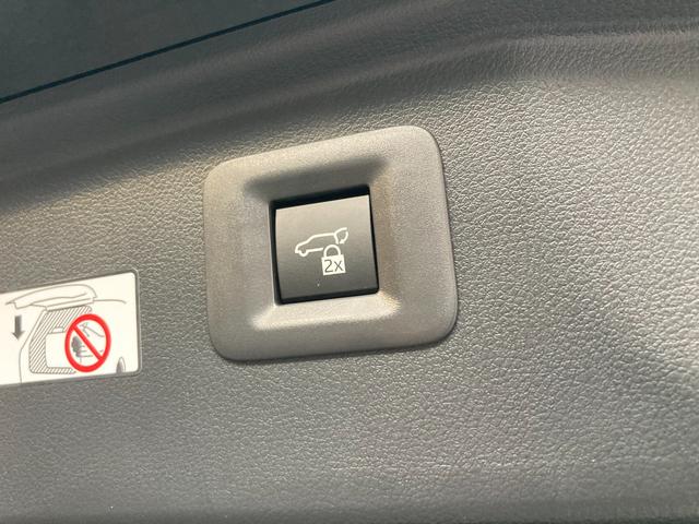 ヴェルファイアハイブリッド Z プレミア ワンオーナー禁煙車/ユニバーサルステップ/左右独立ムーンルーフ/セーフティセンス/デジタルインナーミラー/HUD/パノラミックビューモニター/純正ナビフルセグ/レザーシート/スペアキー(43枚目)