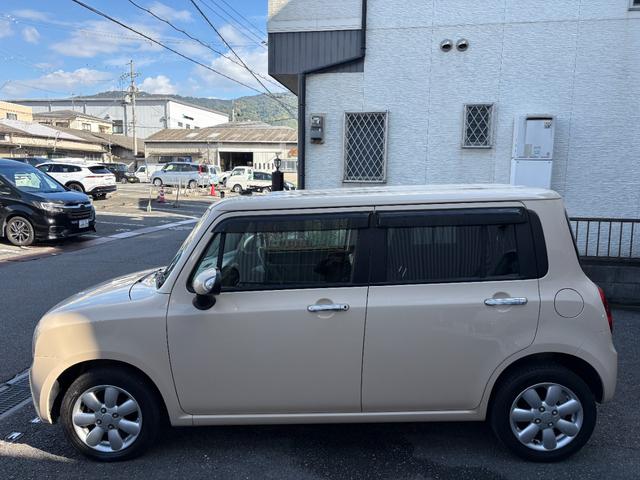 アルトラパン １０ｔｈアニバーサリーリミテッド　１年保証・社外ナビ・Ｂｌｕｅｔｏｏｔｈ・フルセグ・Ｂカメラ・ＥＴＣ・ドラレコ・禁煙車・ルームクリーニング・ボディーコーティング済（28枚目）