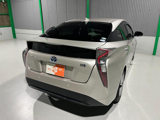 プリウス A 衝突軽減ブレーキ アダプティブクルーズコントロール LEDヘッドライト ディスプレイオーディオ バックカメラ ETC プッシュスタート スマートキー(16枚目)