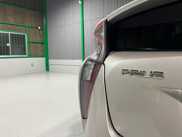 プリウス A 衝突軽減ブレーキ アダプティブクルーズコントロール LEDヘッドライト ディスプレイオーディオ バックカメラ ETC プッシュスタート スマートキー(30枚目)