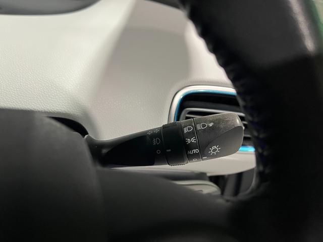 プリウス A 衝突軽減ブレーキ アダプティブクルーズコントロール LEDヘッドライト ディスプレイオーディオ バックカメラ ETC プッシュスタート スマートキー(50枚目)