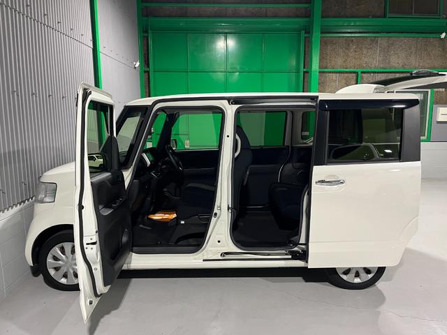 N-BOX G SSパッケージ ワンオーナー 特別仕様車 衝突軽減ブレーキ シートヒーター 両側パワースライドドア ナビゲーション フルセグTV DVD ブルートゥース バックカメラ ETC プッシュスタート スマートキー(15枚目)