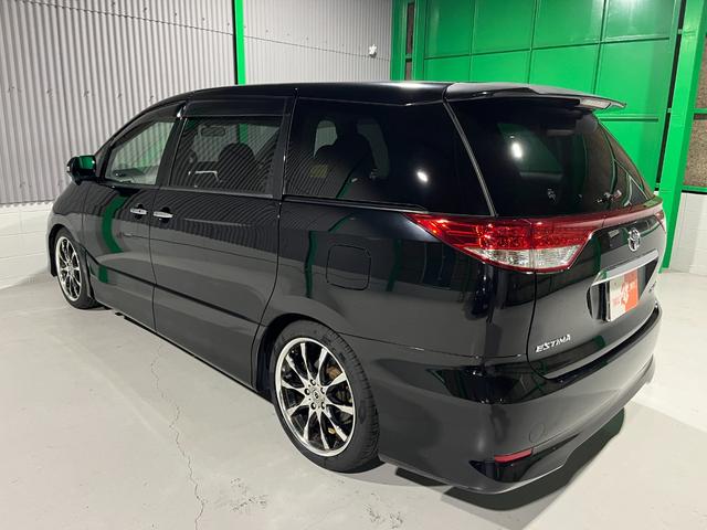 エスティマ ２．４アエラス　Ｇエディション　クルーズコントロール　両側パワースライドドア　後席シートオットマン　ナビゲーション　フルセグＴＶ　ブルートゥース　ＤＶＤ　バックカメラ　前後ドラレコ　ＥＴＣ　ＨＩＤ　プッシュスタート　スマートキー（12枚目）