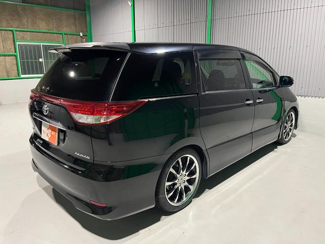 エスティマ ２．４アエラス　Ｇエディション　クルーズコントロール　両側パワースライドドア　後席シートオットマン　ナビゲーション　フルセグＴＶ　ブルートゥース　ＤＶＤ　バックカメラ　前後ドラレコ　ＥＴＣ　ＨＩＤ　プッシュスタート　スマートキー（17枚目）