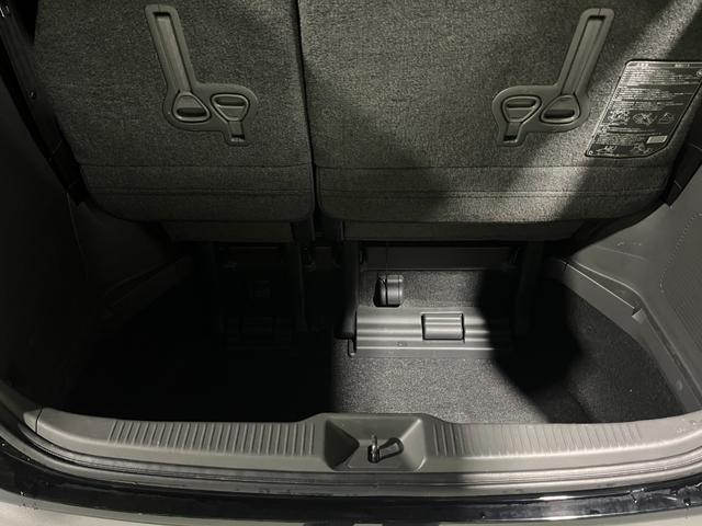 エスティマ ２．４アエラス　Ｇエディション　クルーズコントロール　両側パワースライドドア　後席シートオットマン　ナビゲーション　フルセグＴＶ　ブルートゥース　ＤＶＤ　バックカメラ　前後ドラレコ　ＥＴＣ　ＨＩＤ　プッシュスタート　スマートキー（26枚目）