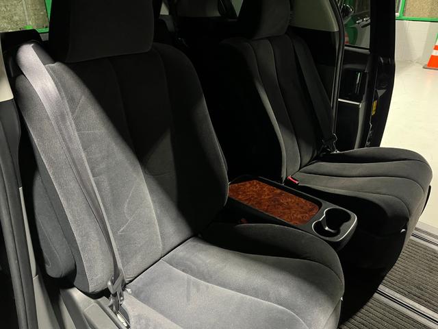 エスティマ ２．４アエラス　Ｇエディション　クルーズコントロール　両側パワースライドドア　後席シートオットマン　ナビゲーション　フルセグＴＶ　ブルートゥース　ＤＶＤ　バックカメラ　前後ドラレコ　ＥＴＣ　ＨＩＤ　プッシュスタート　スマートキー（42枚目）