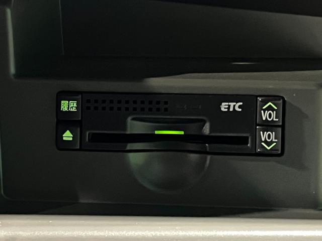 エスティマ ２．４アエラス　Ｇエディション　クルーズコントロール　両側パワースライドドア　後席シートオットマン　ナビゲーション　フルセグＴＶ　ブルートゥース　ＤＶＤ　バックカメラ　前後ドラレコ　ＥＴＣ　ＨＩＤ　プッシュスタート　スマートキー（51枚目）