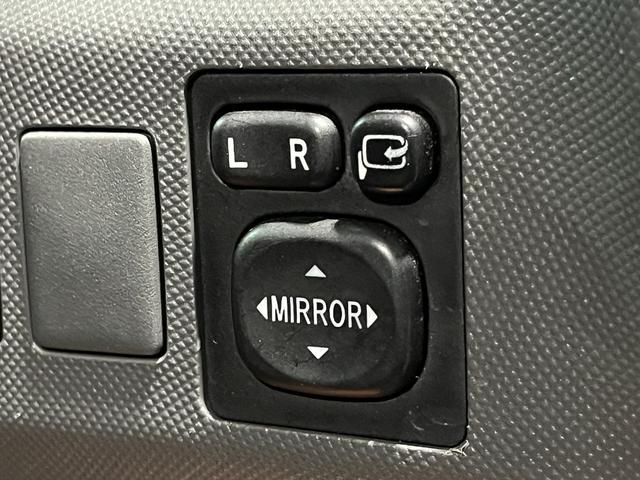 エスティマ ２．４アエラス　Ｇエディション　クルーズコントロール　両側パワースライドドア　後席シートオットマン　ナビゲーション　フルセグＴＶ　ブルートゥース　ＤＶＤ　バックカメラ　前後ドラレコ　ＥＴＣ　ＨＩＤ　プッシュスタート　スマートキー（69枚目）