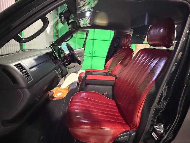 ハイエースバン スーパーＧＬ　ダークプライムＩＩ　ワンオーナー　ヒッチメンバー　両側パワースライドドア　アルパインフローティングナビゲーション　フリップダウンモニター　全周囲モニター　　ＥＴＣ　前後ドラレコ　純正デジタルインナーミラー　ローダウン（26枚目）