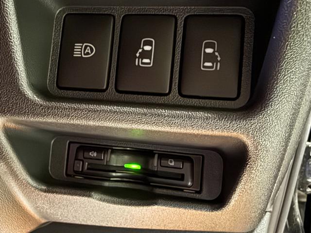 ハイエースバン スーパーＧＬ　ダークプライムＩＩ　ワンオーナー　ヒッチメンバー　両側パワースライドドア　アルパインフローティングナビゲーション　フリップダウンモニター　全周囲モニター　　ＥＴＣ　前後ドラレコ　純正デジタルインナーミラー　ローダウン（40枚目）