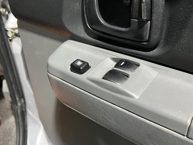 ＮＶ１００クリッパーバン ＧＸターボ　ＧＸターボハイルーフ　ターボ　フロントパワーウィンドウ　両側スライドドア　ＣＤチューナー　キーレス（52枚目）