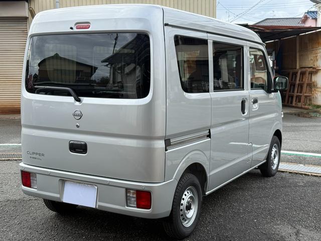 クリッパーバン 　ＣＶＴ　ハイルーフ　届出済未使用車　キーレスエントリー　パワーウィンドウ　ＵＳＢポート　衝突被害軽減装置　オーバーヘッドコンソール（6枚目）