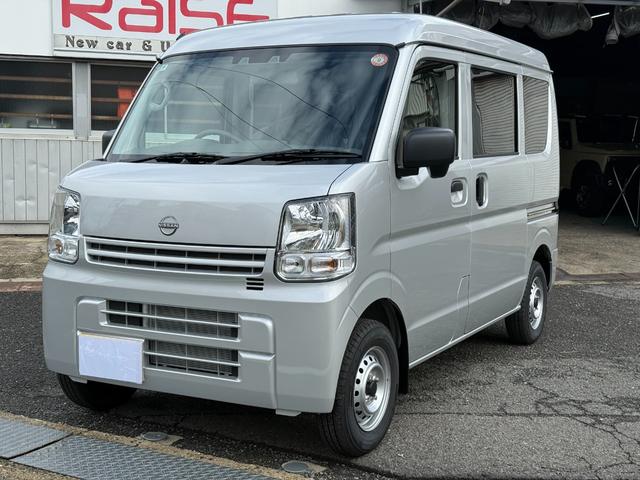 クリッパーバン 　ＣＶＴ　ハイルーフ　届出済未使用車　キーレスエントリー　パワーウィンドウ　ＵＳＢポート　衝突被害軽減装置　オーバーヘッドコンソール（10枚目）