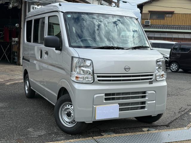 クリッパーバン 　ＣＶＴ　ハイルーフ　届出済未使用車　キーレスエントリー　パワーウィンドウ　ＵＳＢポート　衝突被害軽減装置　オーバーヘッドコンソール（11枚目）